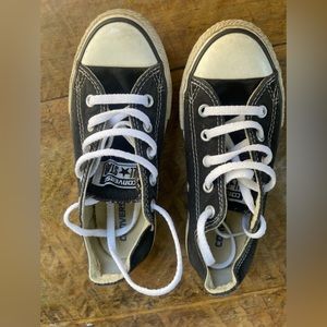 Converse boys pre- owned size 13